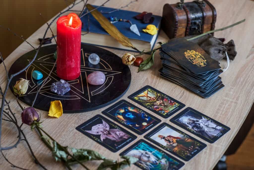 Nabava knjiga o simbolici tarota po nižoj cijeni Nabava knjiga o simbolici tarota po nižoj cijeni